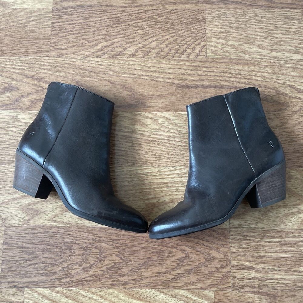 FRYE Megan Inside Zip Leather Chocolate Brown Booties FR41577 Women's 7.5